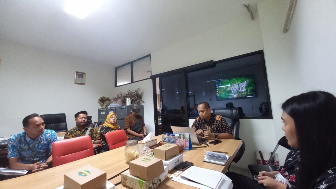 Pemkot Semarang Gelar Rapat Pembahasan Keberatan LSM Terkait Informasi Pengadaan Barang dan Jasa